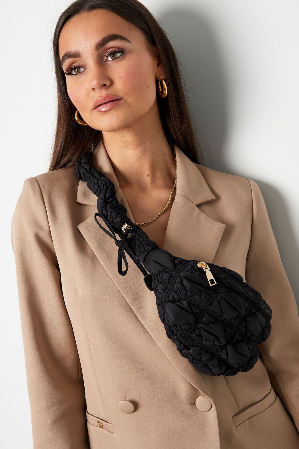 Tasche im Bomber-Look – weiß h5Bild2